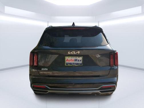 2023 Kia Sorento S