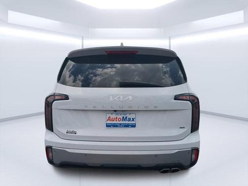 Glacial White Pearl 2024 Kia Telluride SX