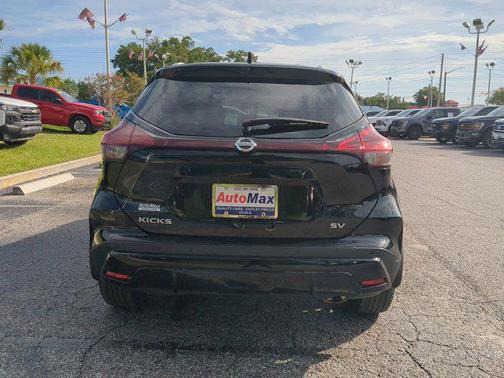 2021 Nissan Kicks SV