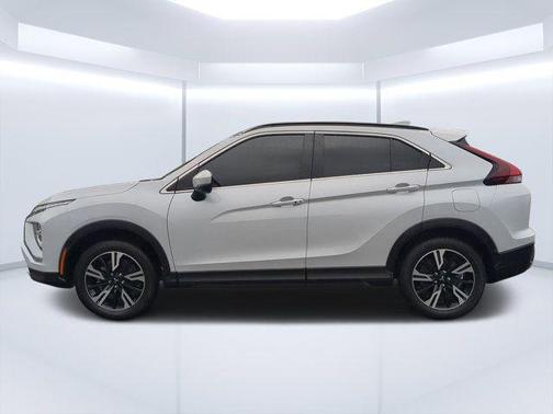 White Diamond Pearl 2024 Mitsubishi Eclipse Cross SE