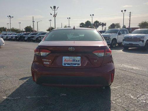 2022 Toyota Corolla LE