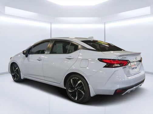 Gray Sky Pearl 2025 Nissan Versa 1.6 S