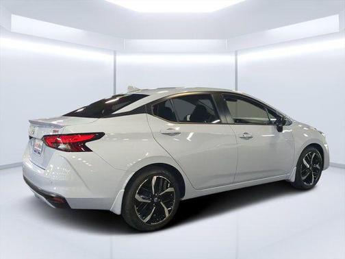 Gray Sky Pearl 2025 Nissan Versa 1.6 S