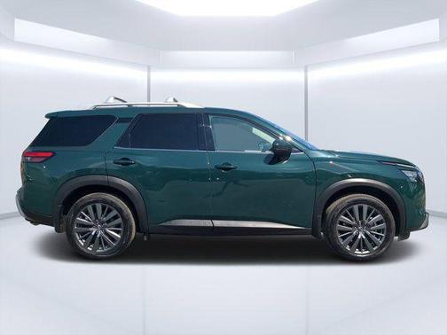 Obsidian Green Pearl 2025 Nissan Pathfinder SL FWD