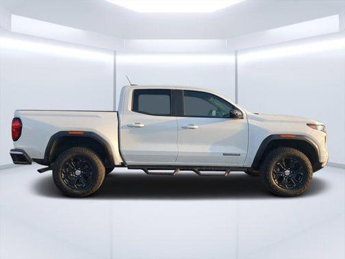 Summit White 2024 GMC Canyon Elevation