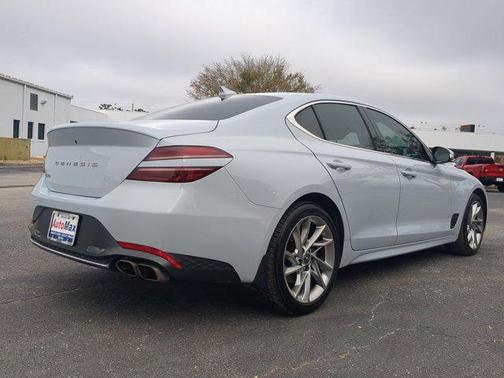2022 Genesis G70 2.0T