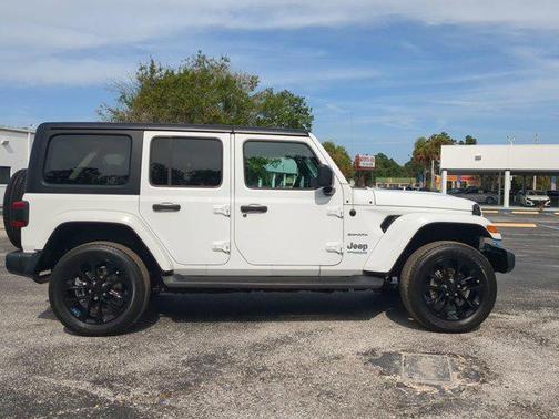 2022 Jeep Wrangler Unlimited 4xe Sahara