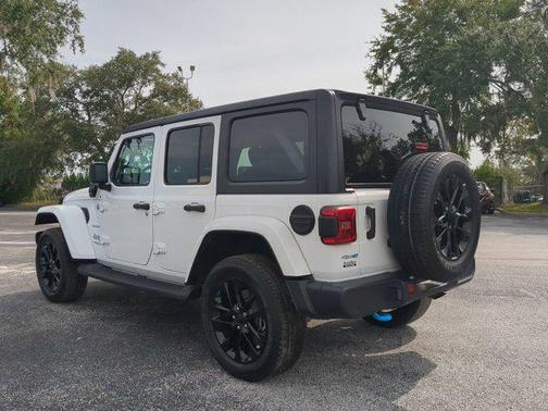 2022 Jeep Wrangler Unlimited 4xe Sahara