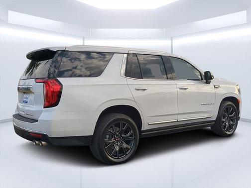 White Frost Tricoat 2023 GMC Yukon Denali