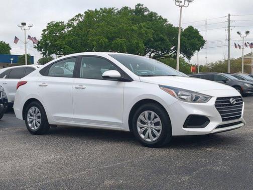 2022 Hyundai Accent SE