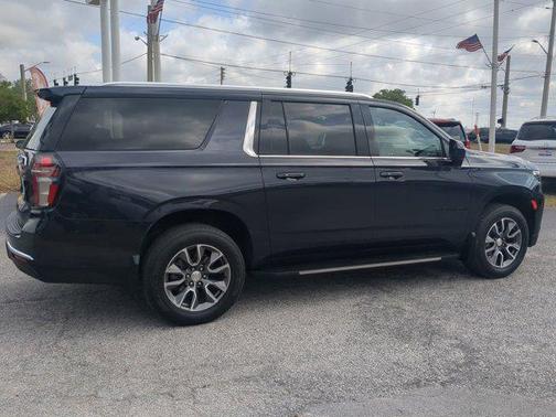 2023 Chevrolet Suburban LS