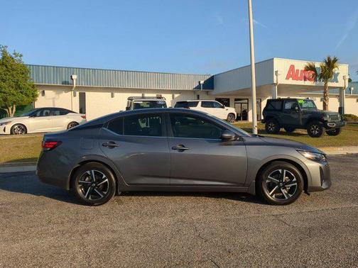 Gun Metallic 2025 Nissan Sentra SV