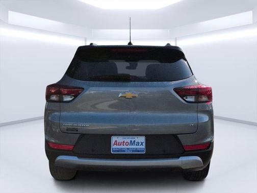 Sterling Gray Metallic 2025 Chevrolet Trailblazer LT