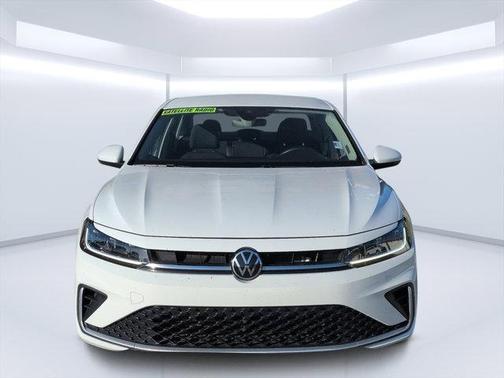 Pure White 2025 Volkswagen Jetta 1.5T S