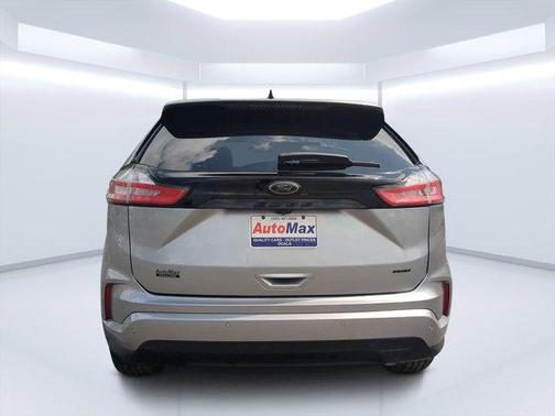 ICONIC SILVER 2024 Ford Edge SE