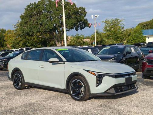 2025 Kia K4 EX