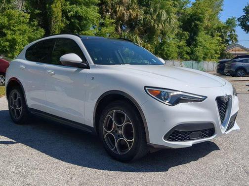 2022 Alfa Romeo Stelvio Ti