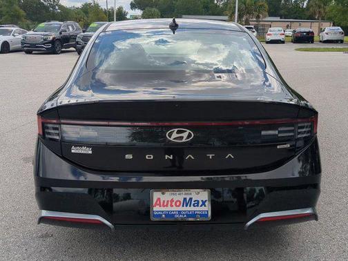2024 Hyundai SONATA Hybrid SE
