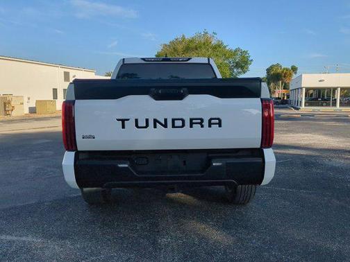 2022 Toyota Tundra SR5