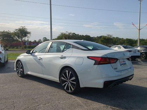 2022 Nissan Altima 2.5 SR
