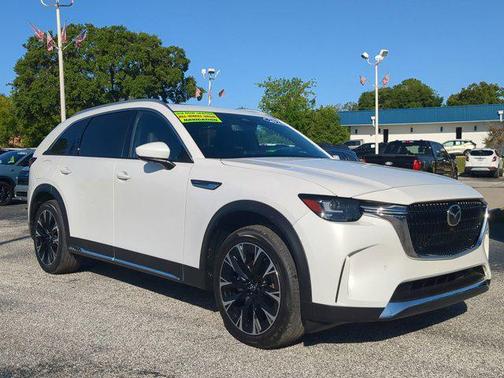 2024 Mazda CX-90 PHEV Premium Plus