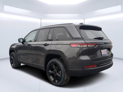 2022 Jeep Grand Cherokee Altitude
