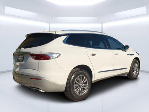 2024 Buick Enclave Essence FWD