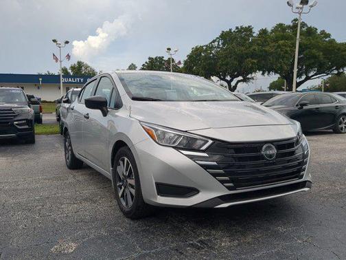 2024 Nissan Versa 1.6 S