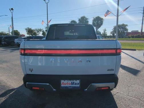 2023 Rivian R1T Adventure
