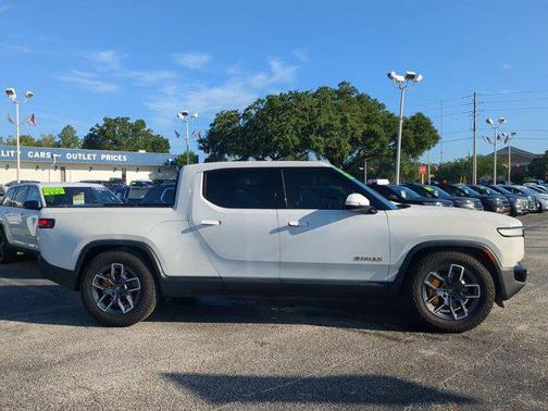2023 Rivian R1T Adventure