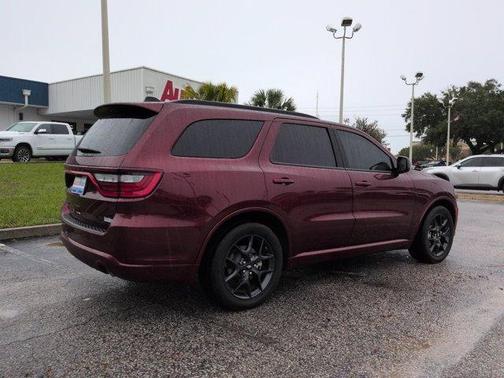 Octane Red Pearlcoat 2026 Dodge Durango GT HEMI V8