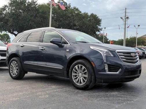 Photo 2 of 29 of 2019 Cadillac XT5 Luxury
