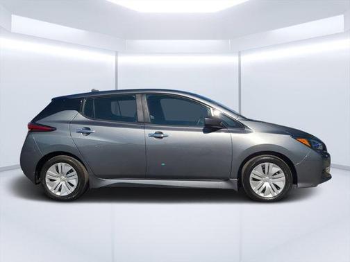 2023 Nissan Leaf S