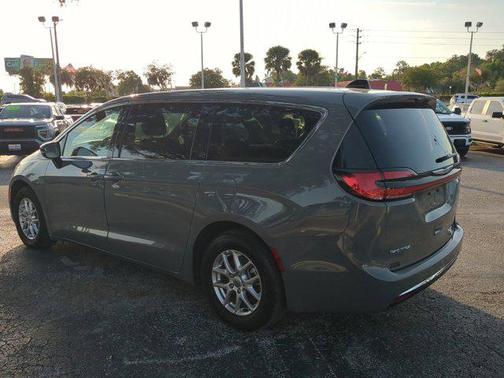 Ceramic Gray Clearcoat 2025 Chrysler Pacifica L