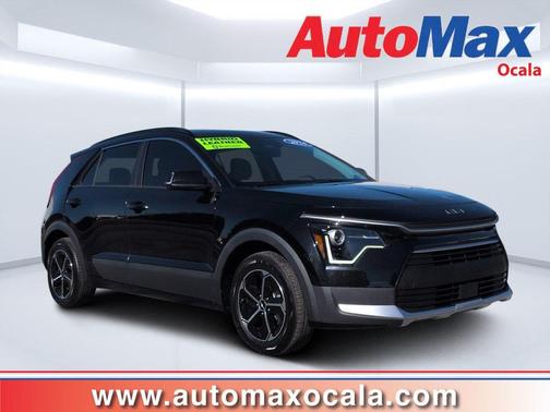 Aurora Black 2024 Kia Niro EX
