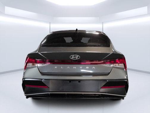 Amazon Gray 2025 Hyundai ELANTRA SEL Convenience