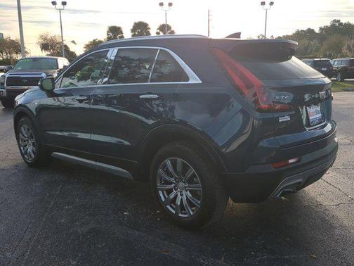 2020 Cadillac XT4 Premium Luxury