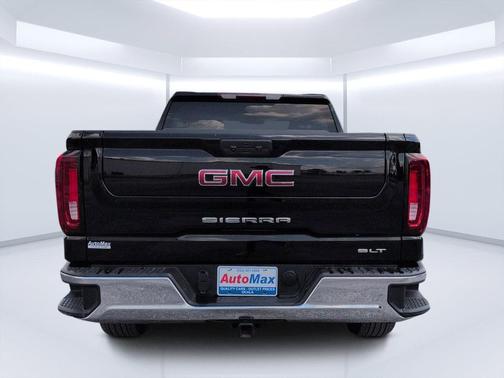 Onyx Black 2025 GMC Sierra 1500 SLT