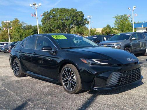 2025 Toyota Camry XLE