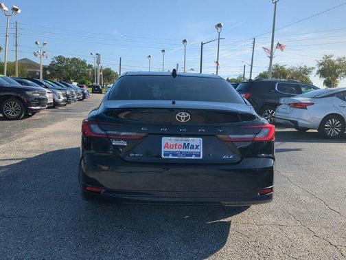 2025 Toyota Camry XLE