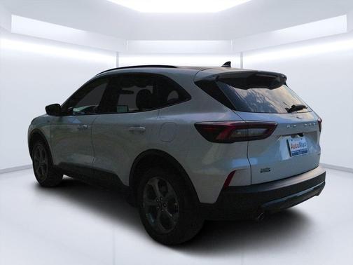 Silver Metallic 2025 Ford Escape ST-Line Select