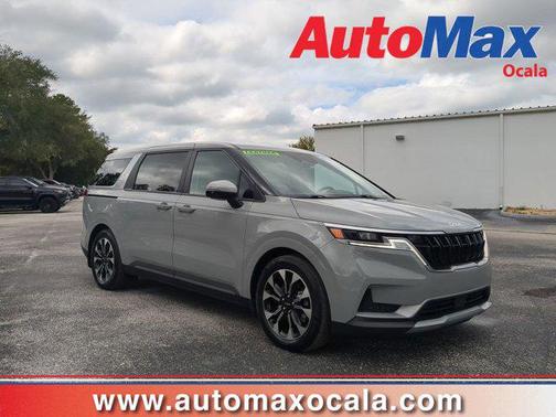 2024 Kia Carnival EX