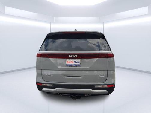 2024 Kia Carnival EX