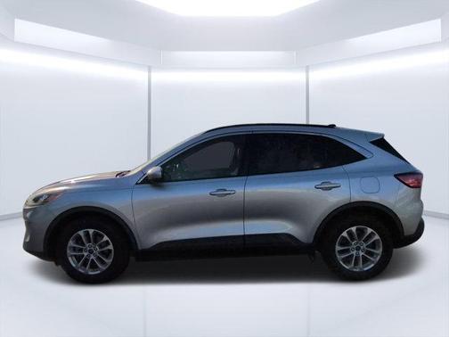 Ingot Silver 2020 Ford Escape SE