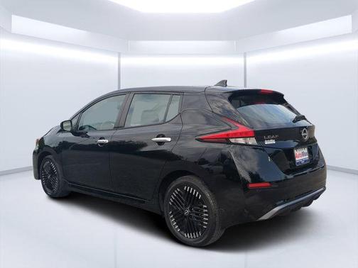 2023 Nissan Leaf SV PLUS