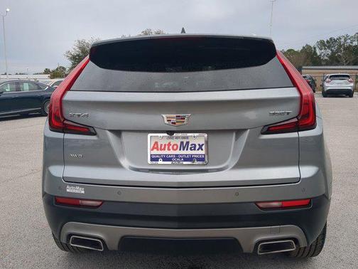 2023 Cadillac XT4 Premium Luxury