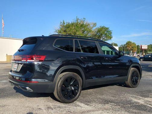 2024 Volkswagen Atlas 2.0T SE w/Technology