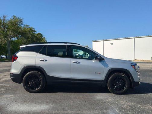 2022 GMC Terrain AT4
