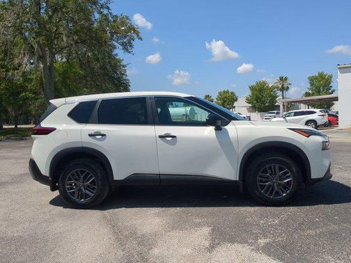 2022 Nissan Rogue S