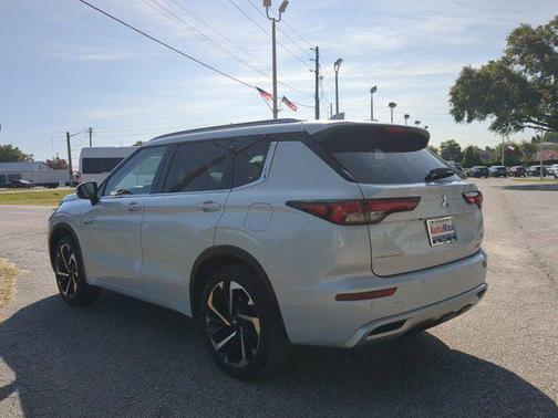 2023 Mitsubishi Outlander PHEV SEL
